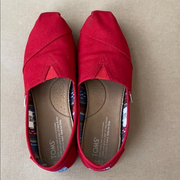 Toms Shoes - TOMS shoes